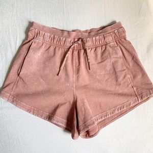 NWOT Lululemon Inner Glow Short